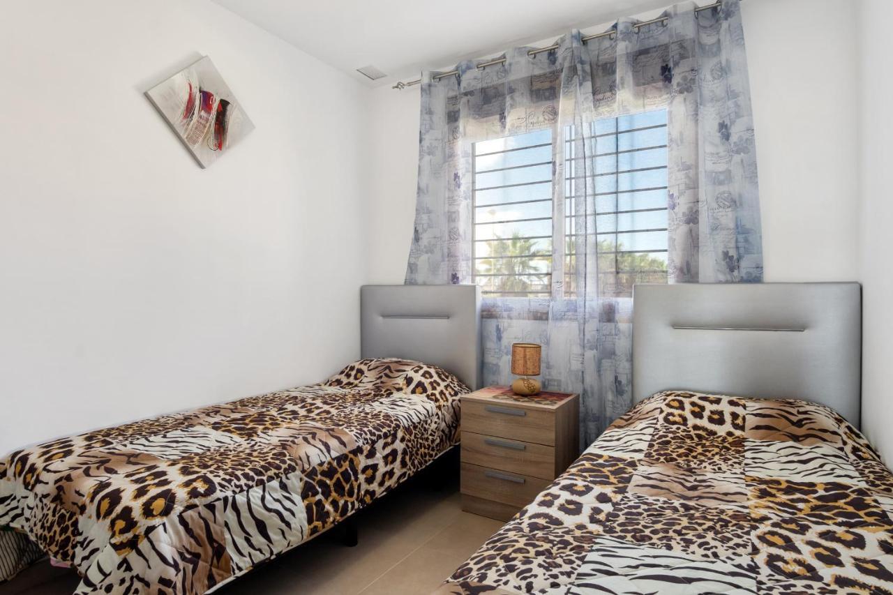 Cb Living - Modern Apartment, Terrazas De Campoamor Dehesa de Campoamor  Ngoại thất bức ảnh